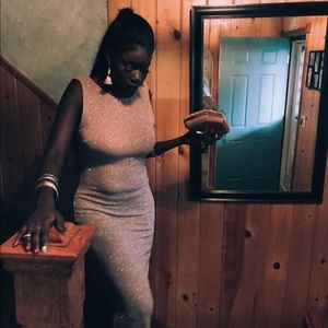 Meet your Posher, Ndeye